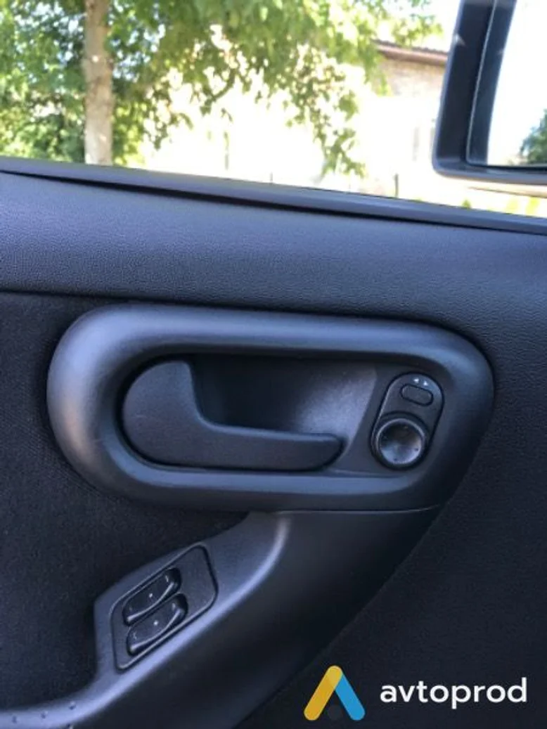 Фото 4 - Opel Combo 2006