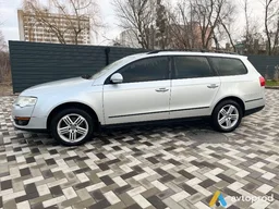 Photo 2 - Volkswagen Passat 2006