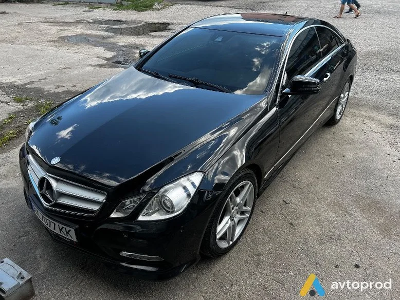 Фото 1 - Mercedes-Benz E-class 2012