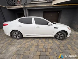 Фото 4 - Kia Optima 2012