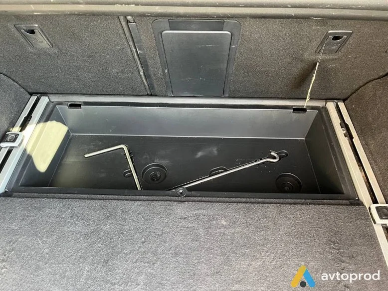 Фото 3 - Toyota Avensis 2009