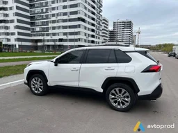 Фото 3 - Toyota RAV 4 2020