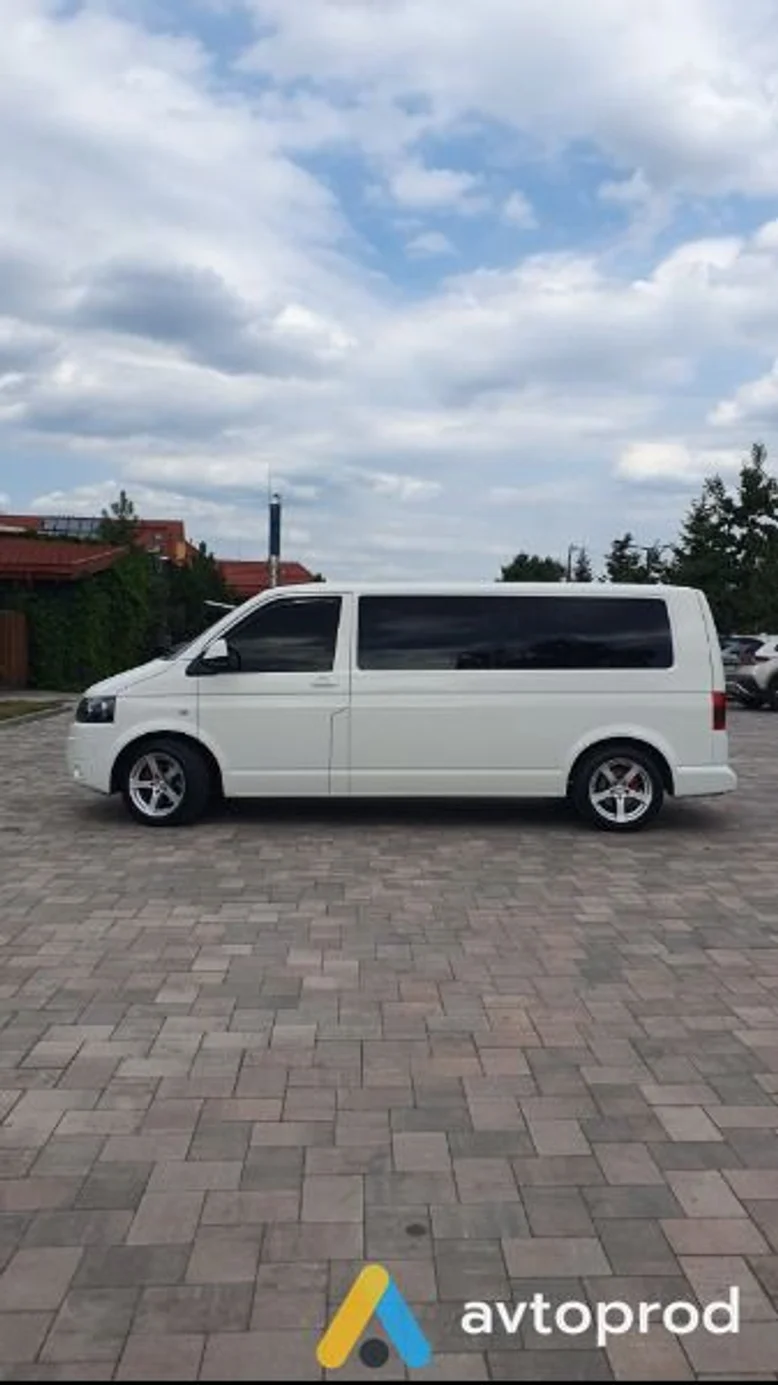 Фото 2 - Volkswagen T5 (Transporter) 2010