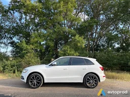 Photo 2 - Audi Q5 2015