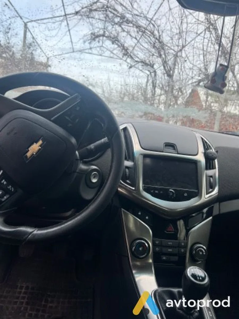 Фото 4 - Chevrolet Cruze 2012