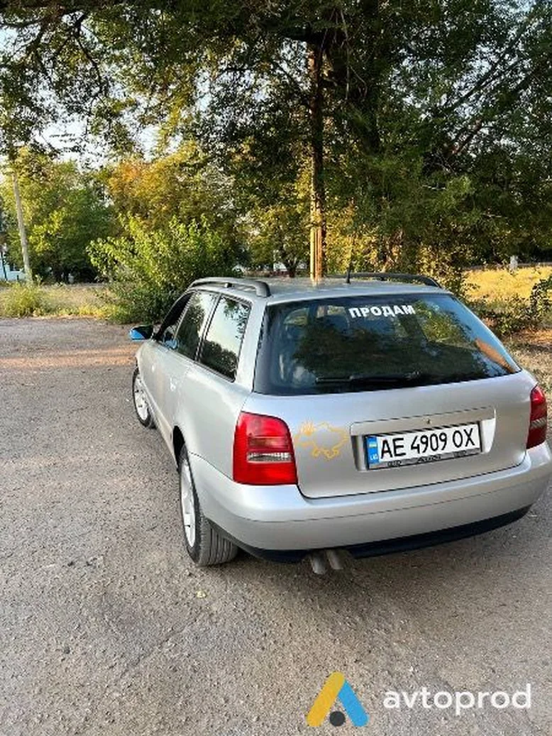 Фото 4 - Audi A4 2002
