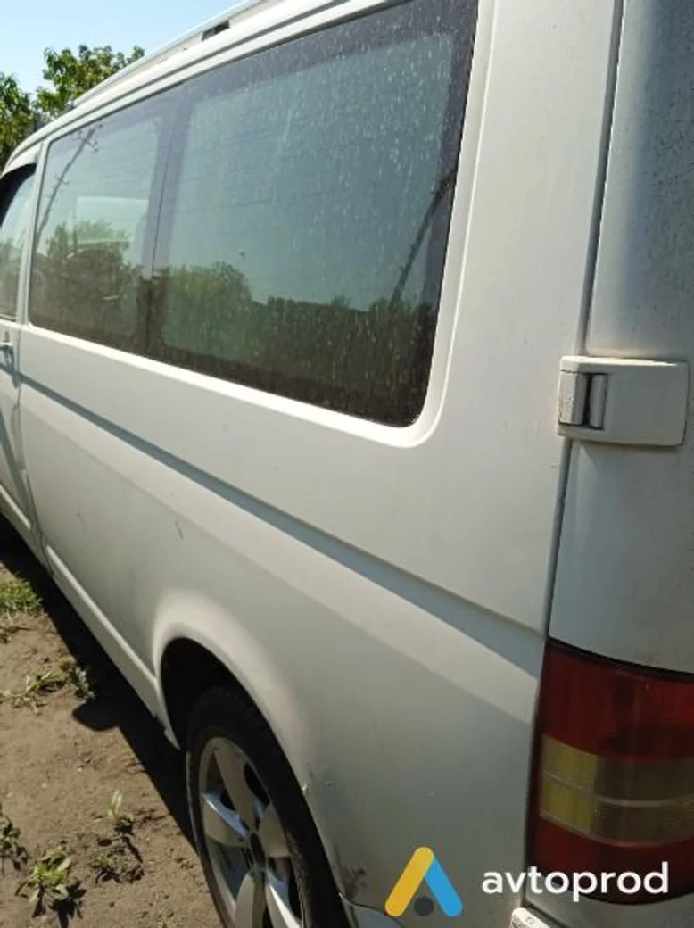 Фото 2 - Volkswagen T5 (Transporter) 2004