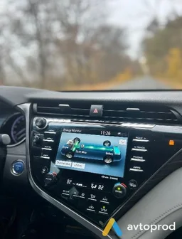 Photo 2 - Toyota Camry 2020