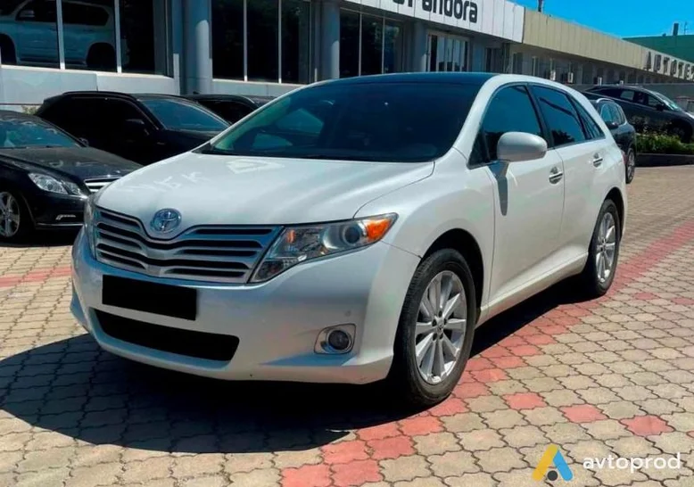 Фото 2 - Toyota Venza 2010