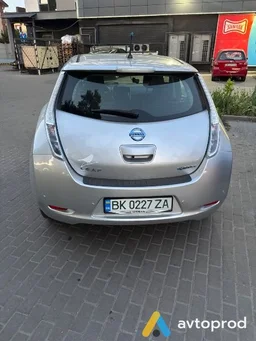 Photo 2 - Nissan Leaf 2013