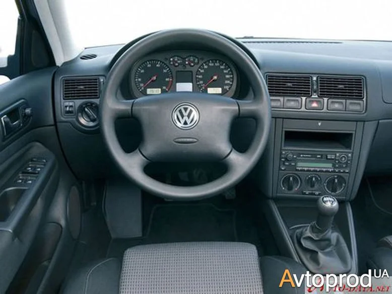 Фото 4 - Volkswagen Golf 2001