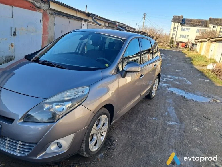 Фото 3 - Renault Scenic 2010