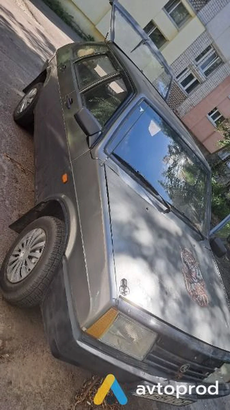 Фото 1 - VAZ 2109 1989