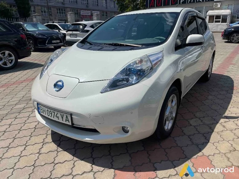 Фото 1 - Nissan Leaf 2012