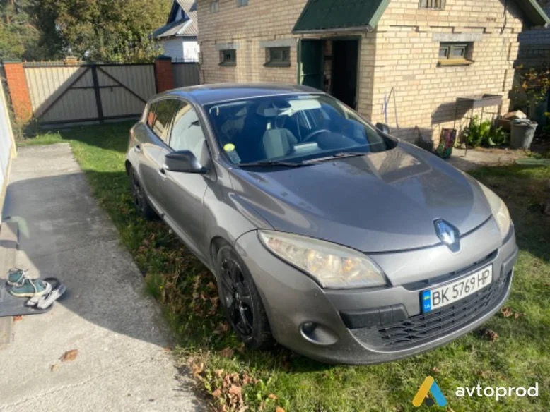 Фото 3 - Renault Megane 2010
