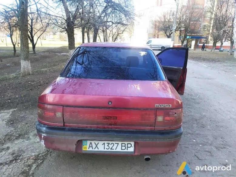 Фото 3 - Mazda 323 1995
