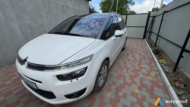 Фото 1 - Citroen C4 2015