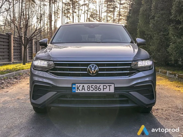 Фото 1 - Volkswagen Tiguan 2021
