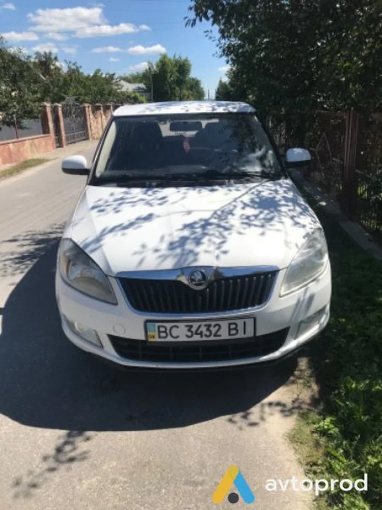 Фото 1 - Skoda Fabia 2013