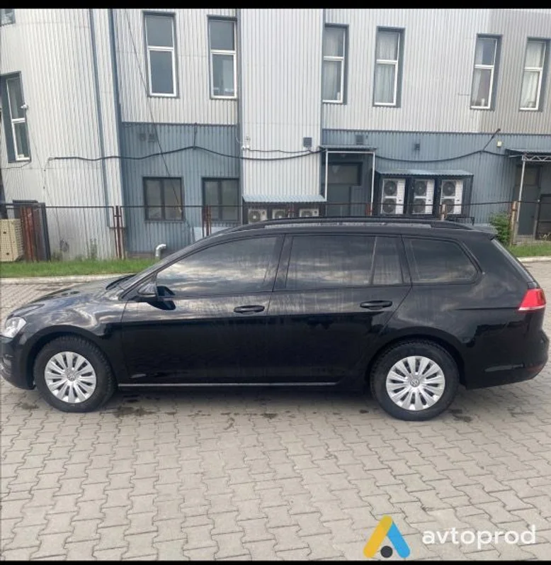 Фото 3 - Volkswagen Golf 2014