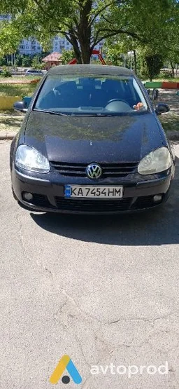 Фото 2 - Volkswagen Golf 2004