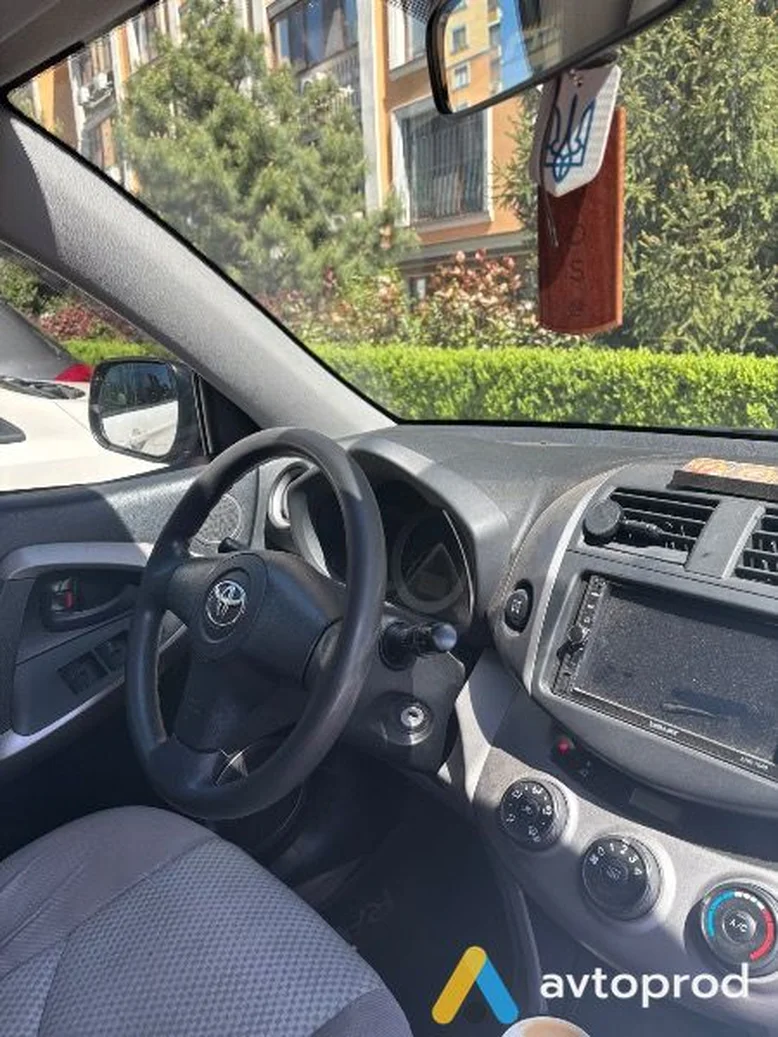 Фото 1 - Toyota RAV 4 2006