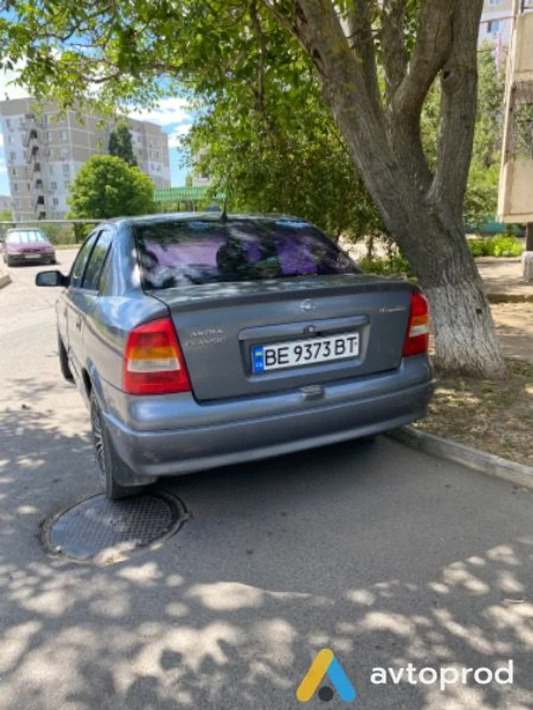 Фото 3 - Opel Astra 2007