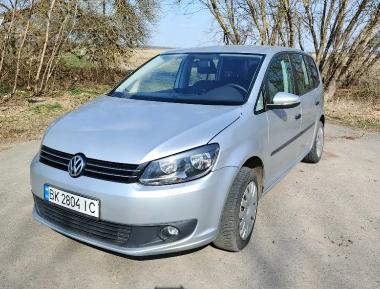 Фото 2 - Volkswagen Touran 2014