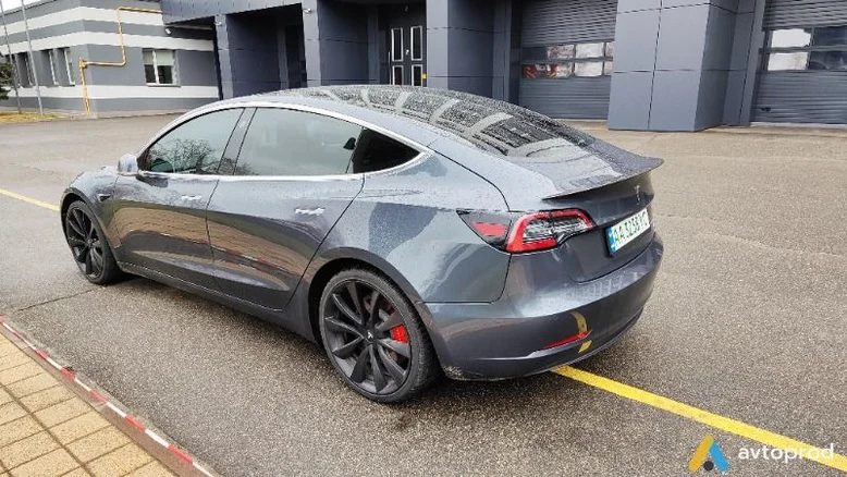 Фото 2 - Tesla Model 3 2020