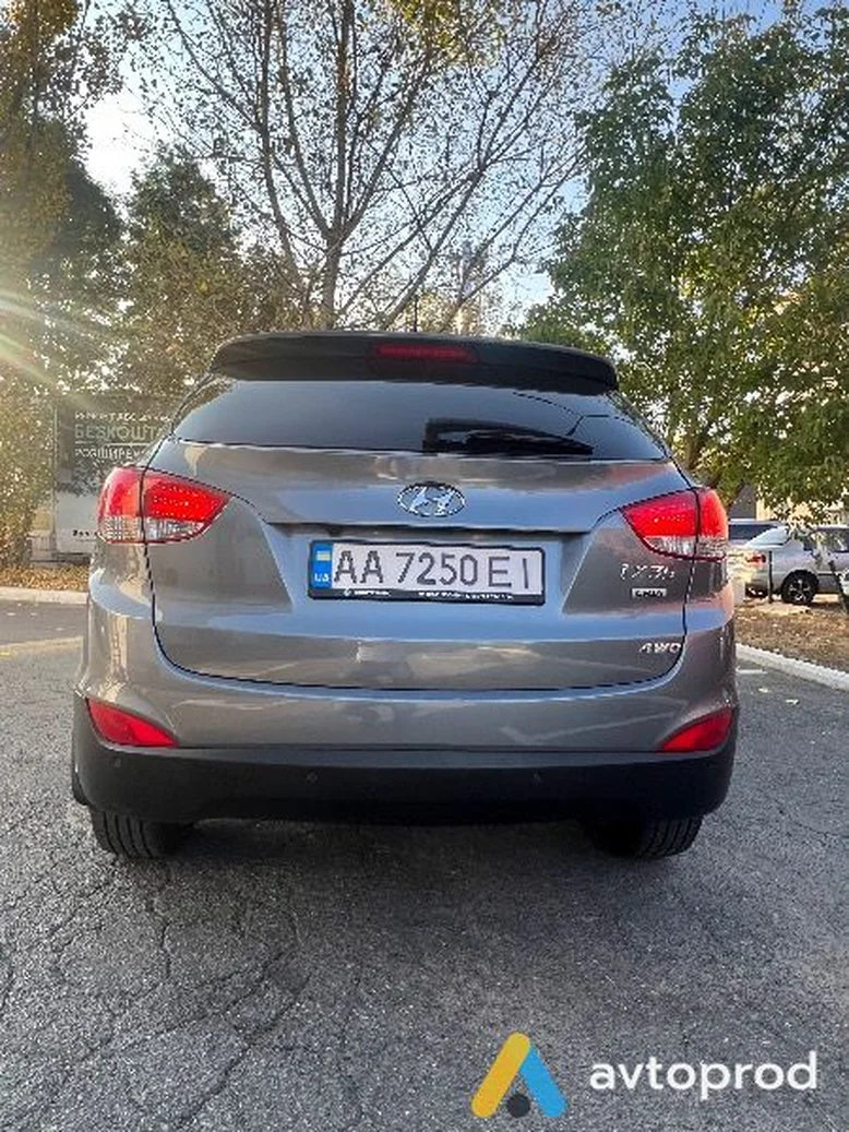 Фото 3 - Hyundai ix35 2013