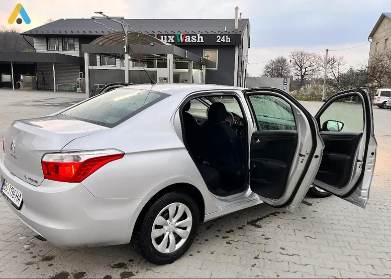 Фото 4 - Citroen C-Elysee 2013