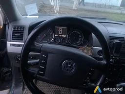 Photo 4 - Volkswagen Touareg 2003