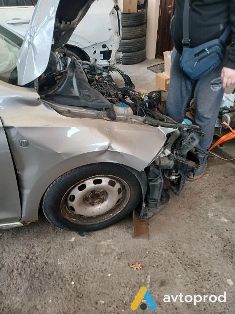 Фото 2 - Skoda Rapid 2013