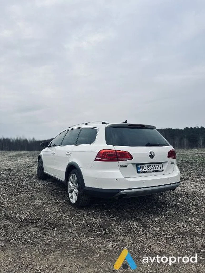 Фото 4 - Volkswagen Passat 2014