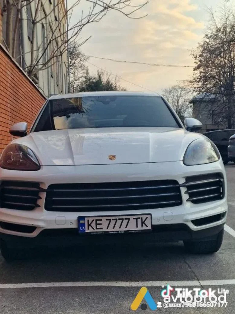 Фото 1 - Porsche Cayenne 2017