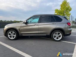 Photo 2 - BMW X5 2016