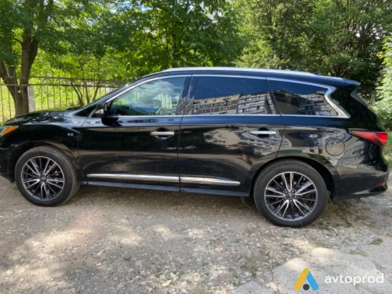 Фото 3 - Infiniti QX60 2018
