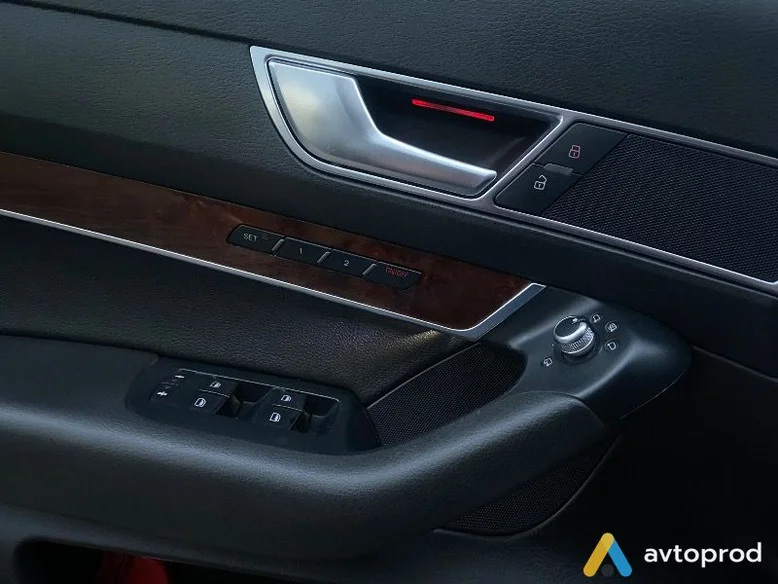 Фото 3 - Audi A6 2010