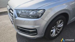 Фото 3 - Audi Q7 2016