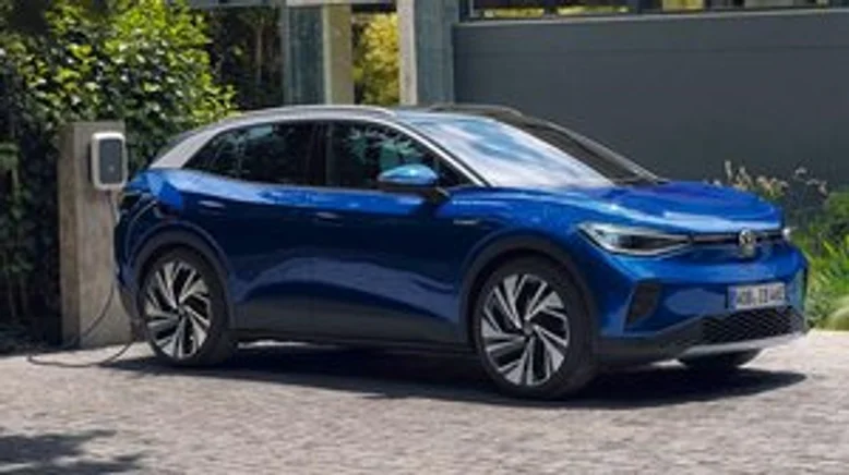 Топ популярних електромобілів на початку 2024 року