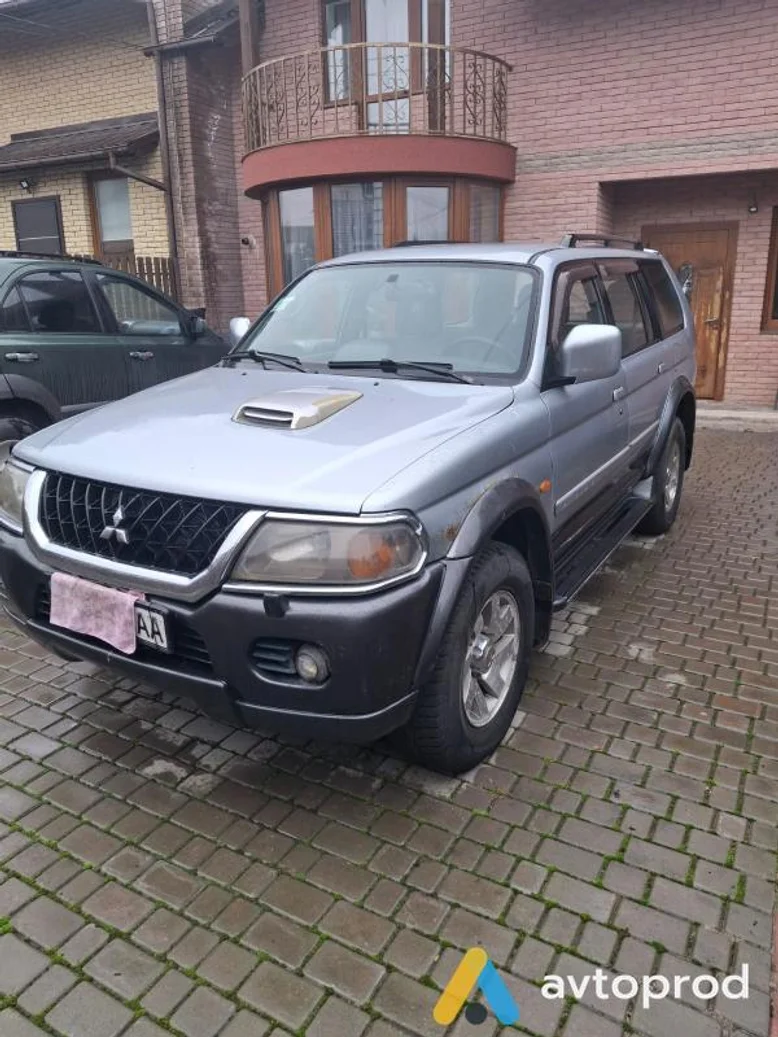 Фото 2 - Mitsubishi Pajero 2004