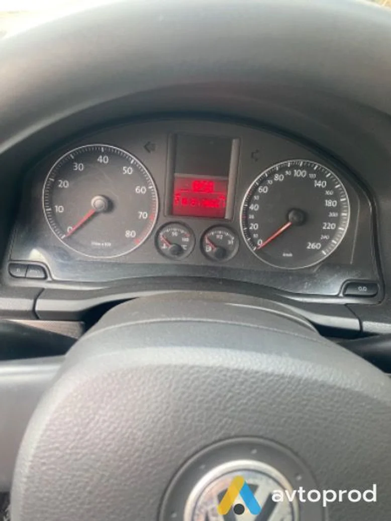 Фото 3 - Volkswagen Golf 2004