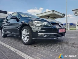 Фото 3 - Volkswagen Golf 2020