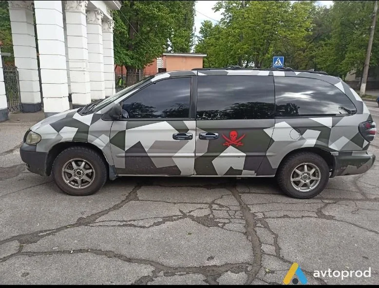 Фото 4 - Dodge Caravan 2001