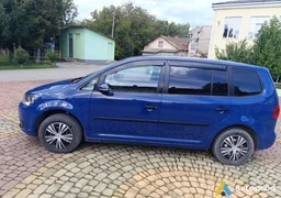 Фото 4 - Volkswagen Touran 2012