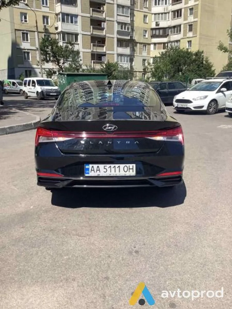 Фото 1 - Hyundai Elantra 2021