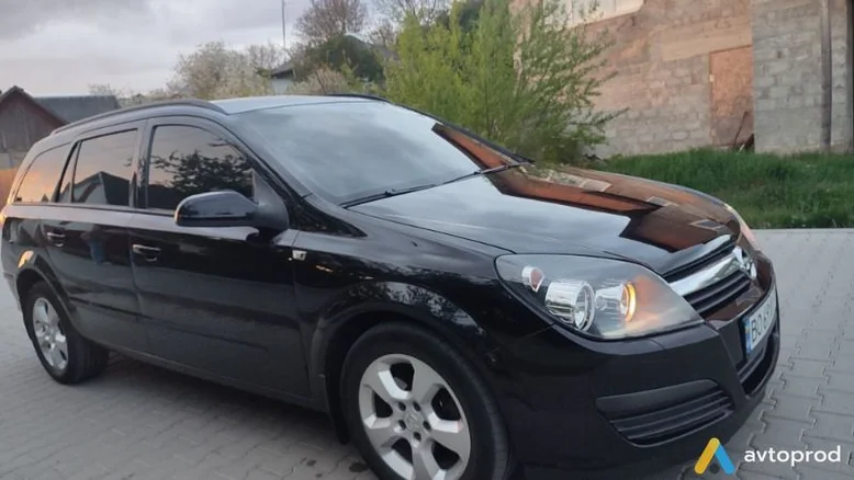 Фото 2 - Opel Astra 2005