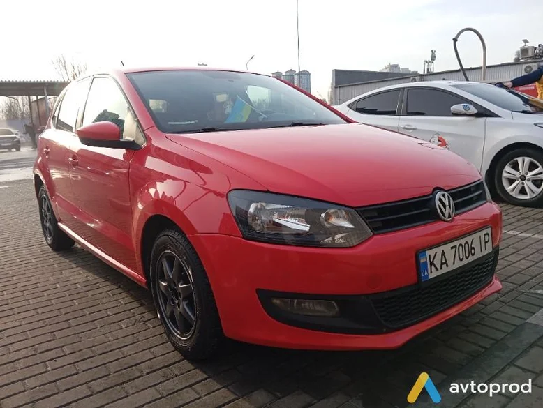 Фото 1 - Volkswagen Polo 2011