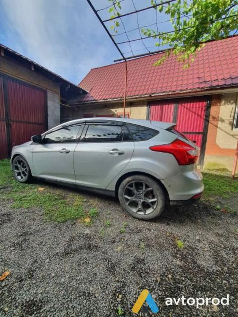 Фото 2 - Ford Focus 2013