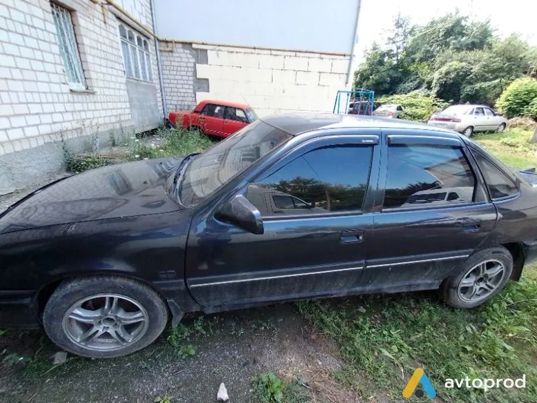 Фото 3 - Opel Vectra 1992